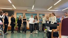 Setk&aacute;n&iacute; generac&iacute; v domově seniorů